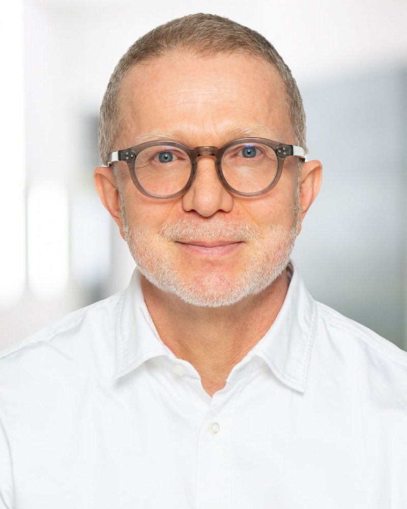 Dr. med. Michel von Büren